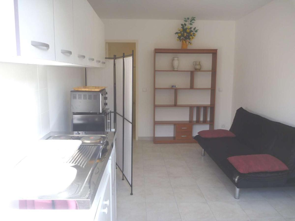 Studio Charmant A 2 Pas De La Plage Avec Terrasse Et Parking - Fr-1-387-124 مارسيلان المظهر الخارجي الصورة