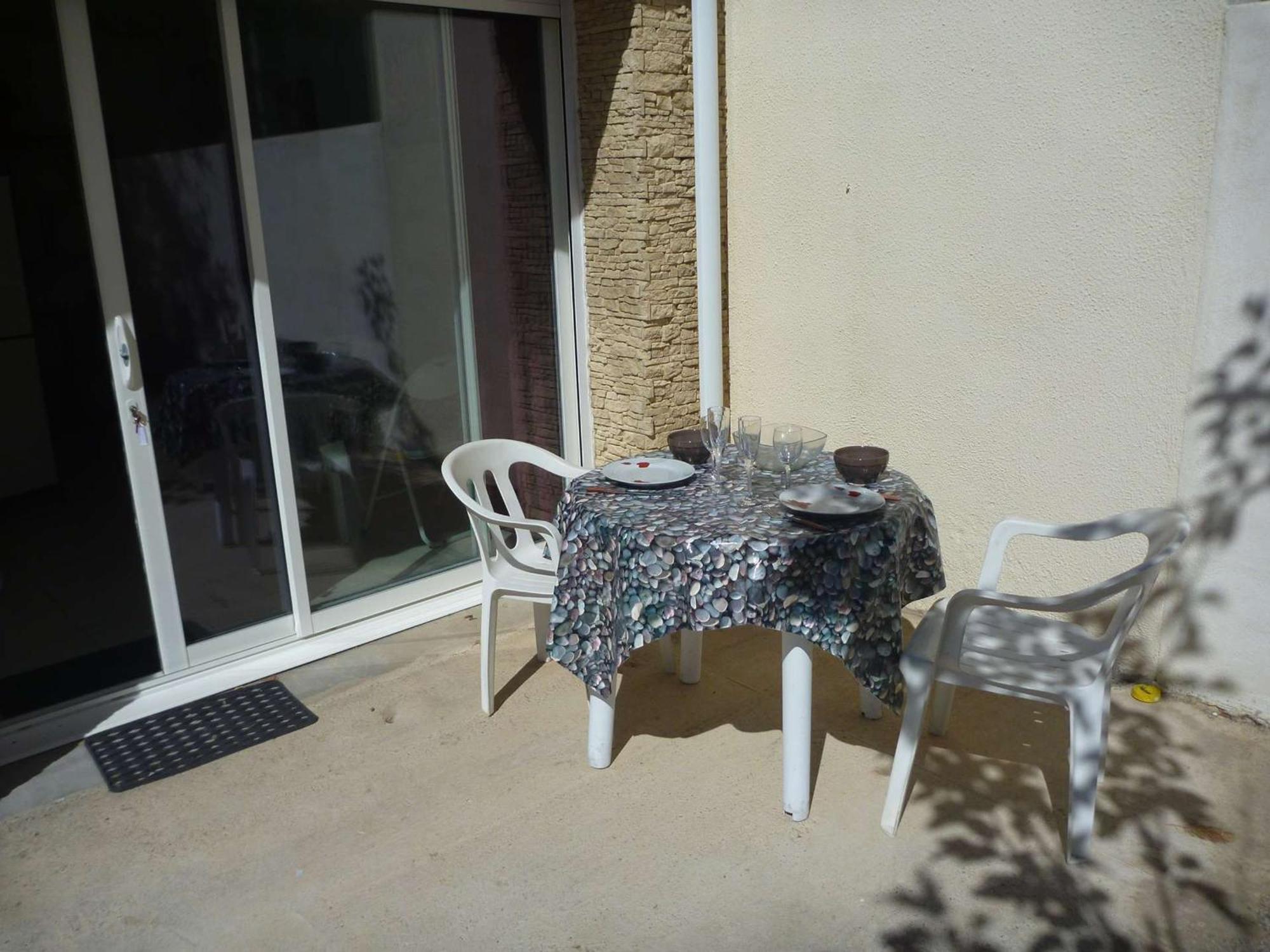 Studio Charmant A 2 Pas De La Plage Avec Terrasse Et Parking - Fr-1-387-124 مارسيلان المظهر الخارجي الصورة